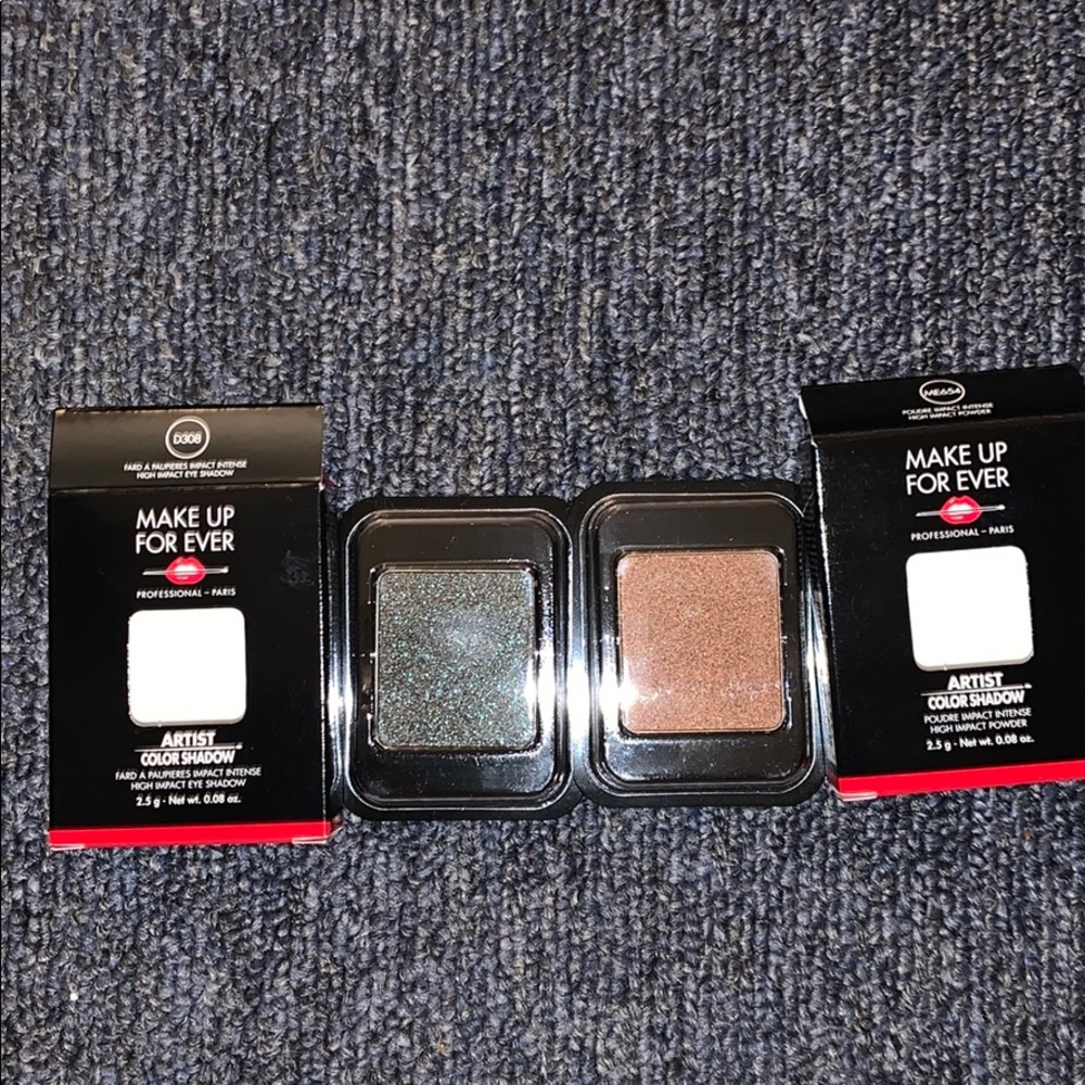 2 Make up forever eyeshadows